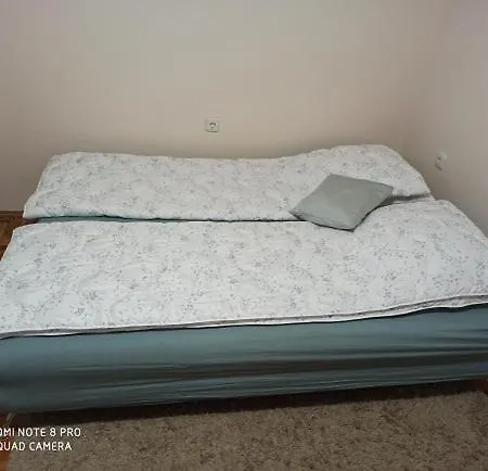 Mila アパート Ni